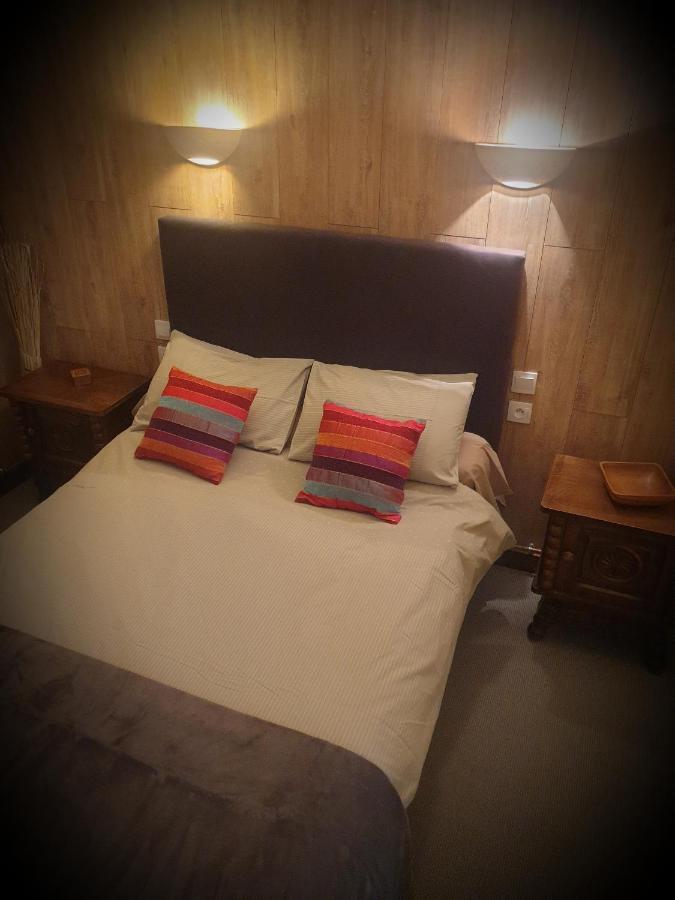 Mouli Del Riu Bed and Breakfast Saint-Pierre-dels-Forcats Εξωτερικό φωτογραφία