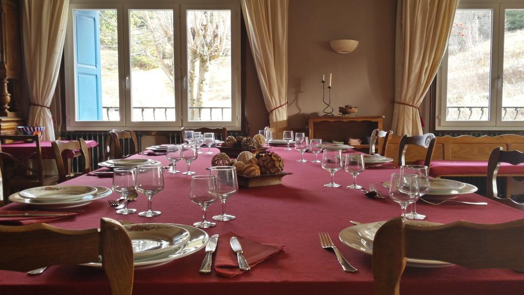 Mouli Del Riu Bed and Breakfast Saint-Pierre-dels-Forcats Εξωτερικό φωτογραφία